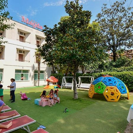 Hotel Magda Cattolica Exterior photo