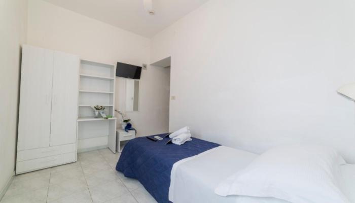 Hotel Magda Cattolica Exterior photo