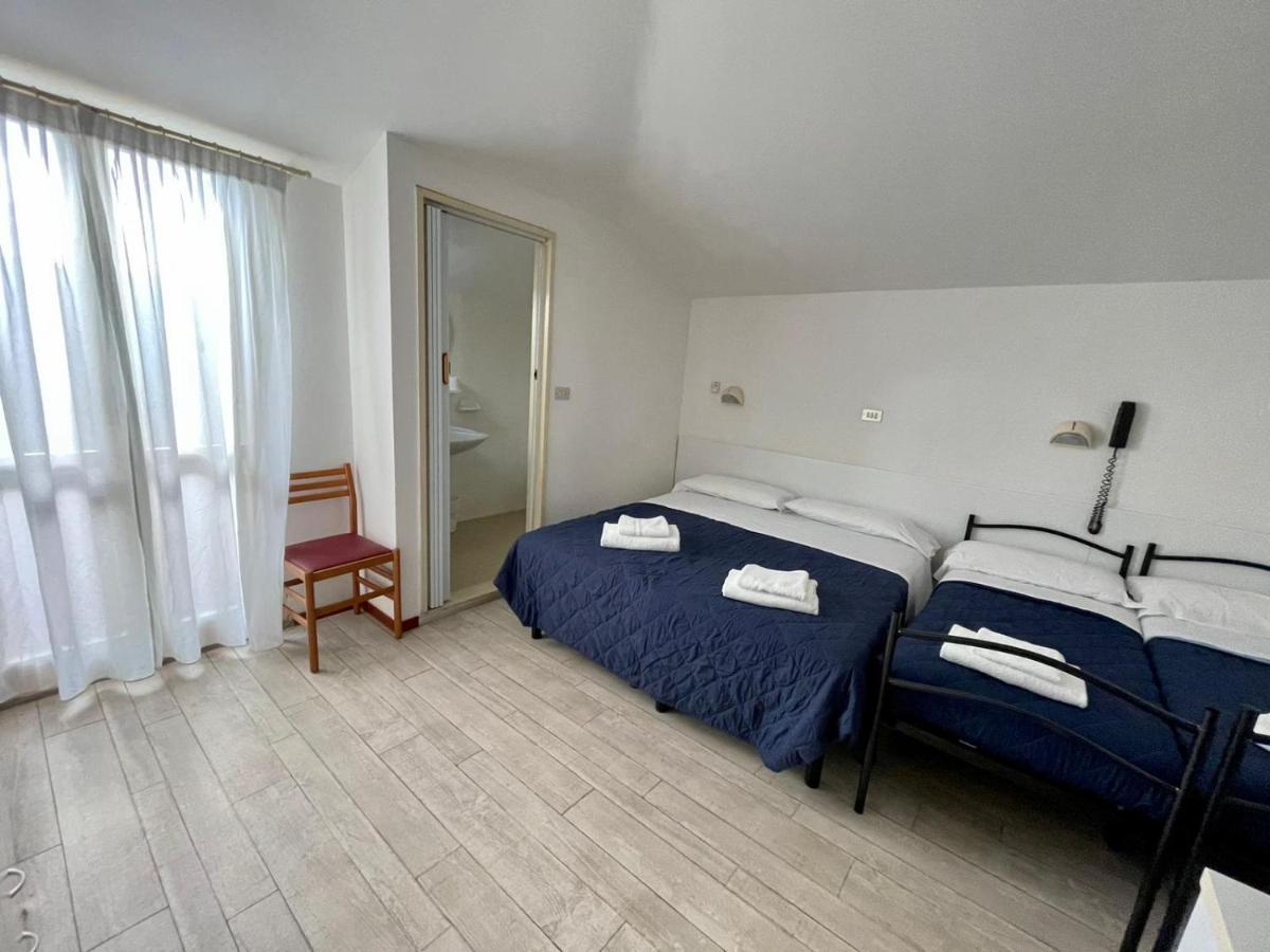 Hotel Magda Cattolica Exterior photo