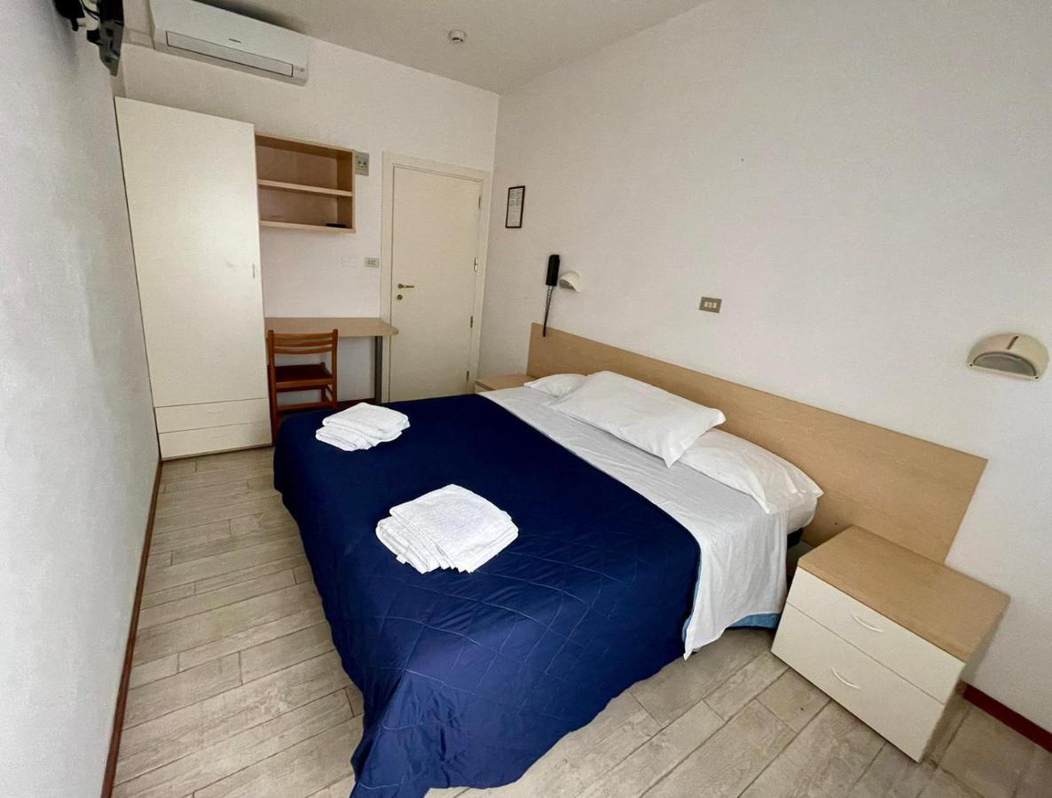 Hotel Magda Cattolica Exterior photo