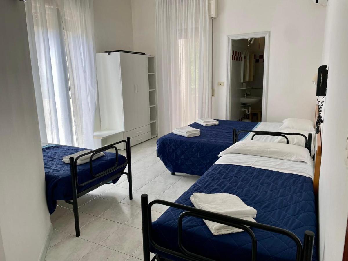 Hotel Magda Cattolica Exterior photo