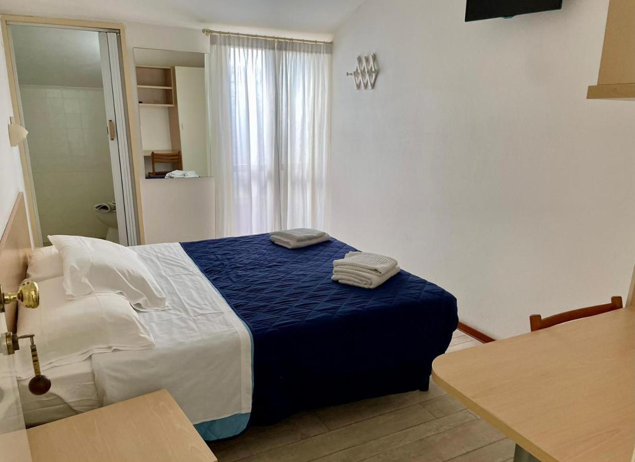 Hotel Magda Cattolica Exterior photo